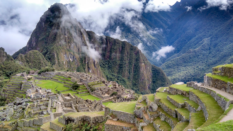 feature+Machu+Picchu++lost+city+incas+cusco+andes+mountains+peru+south+america