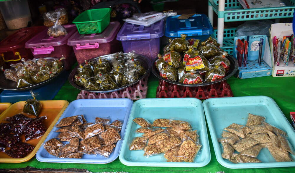 dala-village-yangon-rangoon-burma-snacks