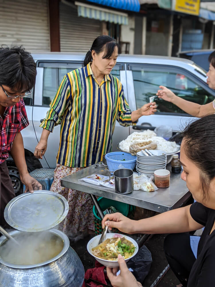 12 Myanmar Traditional Food – Eating My Way Through Burma 30 mohinga-myanmar-traditional-food