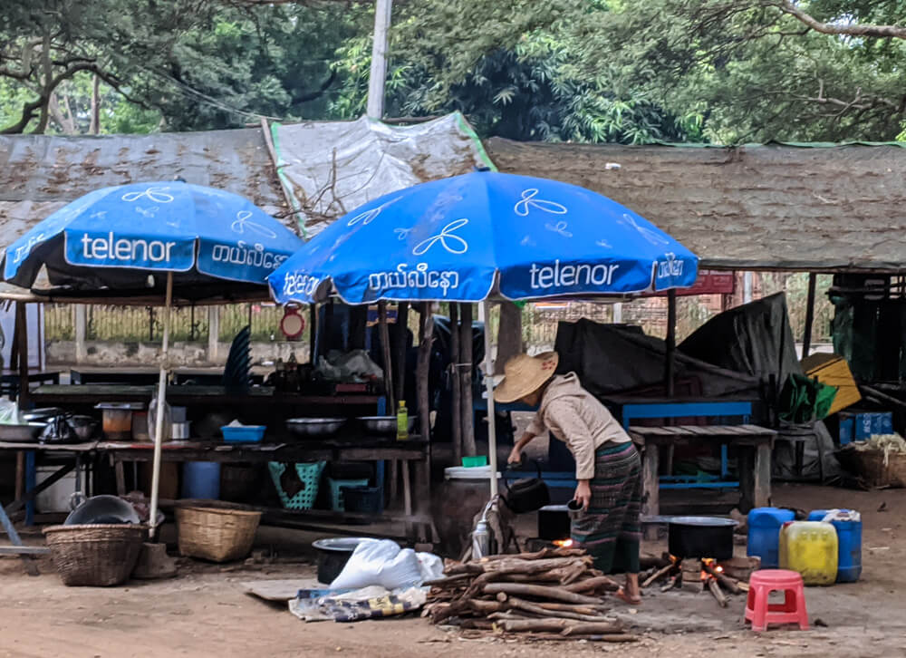 12 Myanmar Traditional Food – Eating My Way Through Burma 55 myanmar-women-cooking-burma-popular-food
