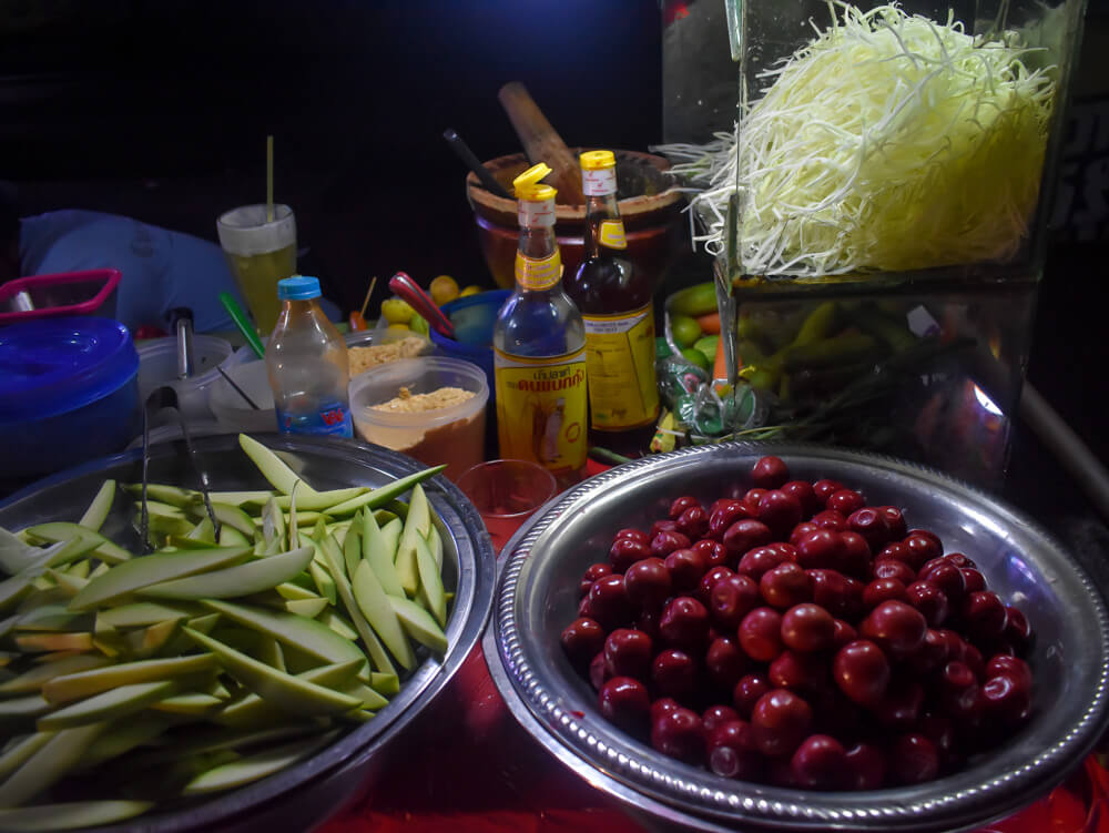 12 Myanmar Traditional Food – Eating My Way Through Burma 9 salad-yangon-food-tour-burma