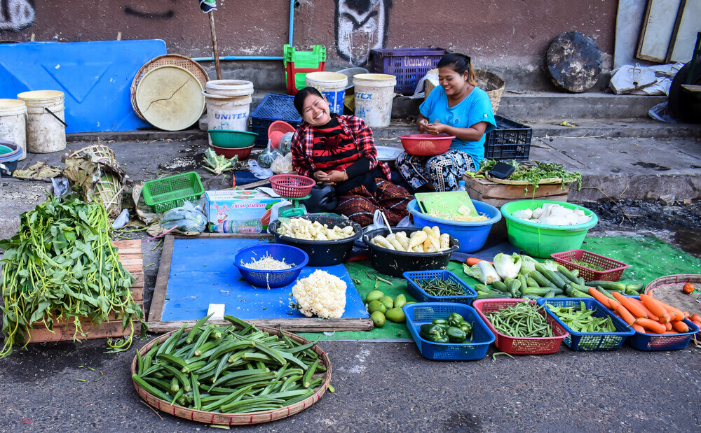 12 Myanmar Traditional Food – Eating My Way Through Burma 54 yangon-food-market-burma
