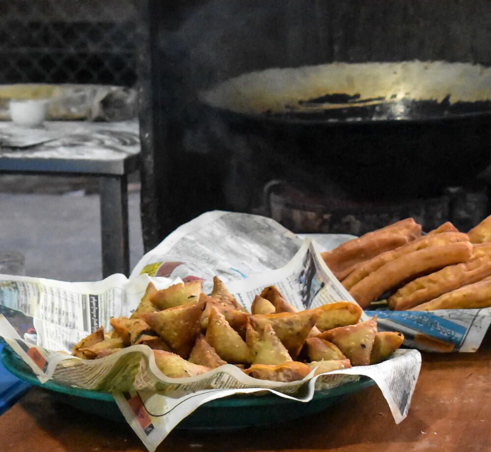 12 Myanmar Traditional Food – Eating My Way Through Burma 18 yangon-street-food