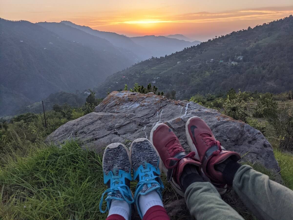 Shoe Shopping in Karsog Mandi – Things Nomadic Writers Have To Do 4 togetherness