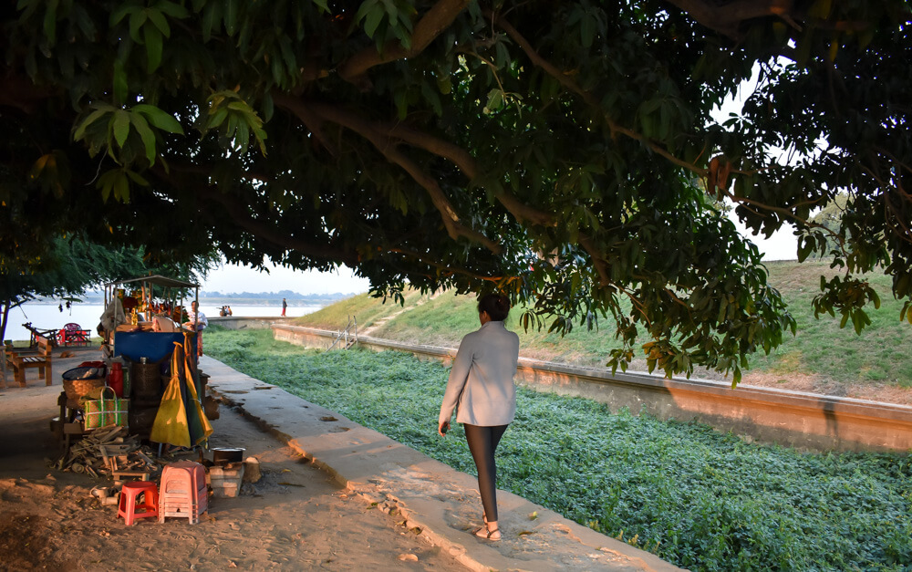 A Stunning Sunset at Mandalay's Irrawaddy River 14 the irrawaddy mandalay teastall.jpg