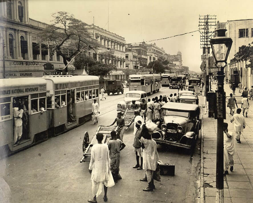 people walking on kolkata roads