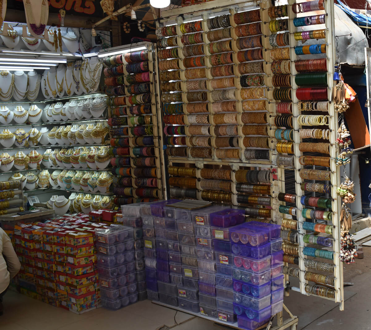 bangalore city images of shops selling bangles