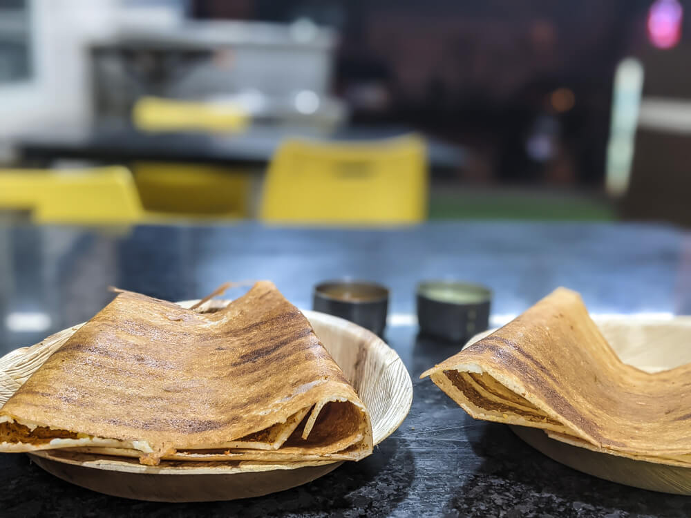 Relishing Crunchy and Soft South Indian Dosas 8 sada dosa roadside bangalore karnataka
