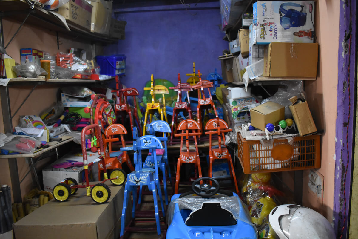 small wooden cart horses being sole in bengaluru