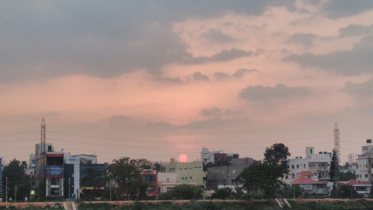 sunset-in-bangalore-near-agara.jpg