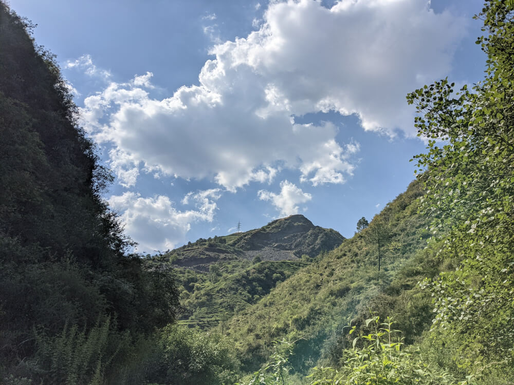 Hiking Down to the Leopard-Infested Gorge in Mehli Shimla 20 the sky