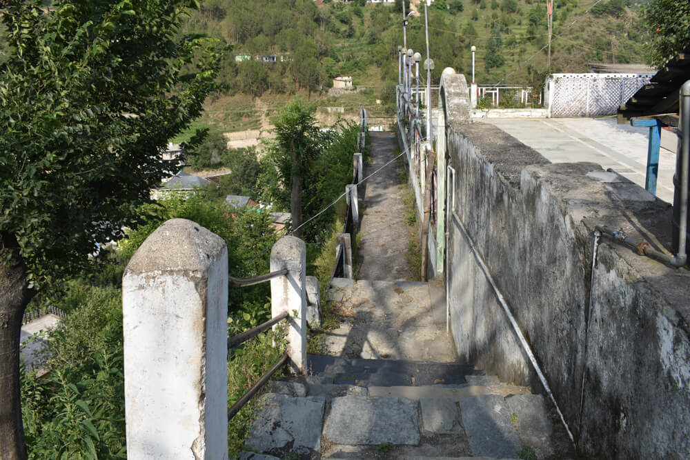 backside path from pwd guesthouse to fort pangna