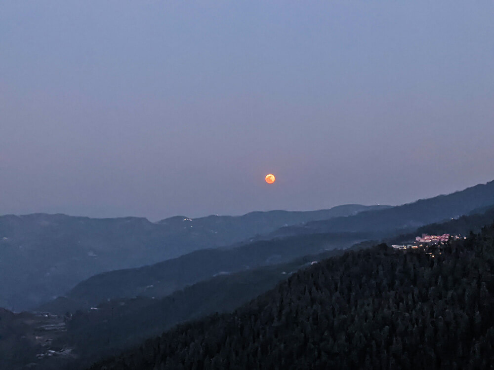 blood red moon from Mashobra shimla himachal.jpg