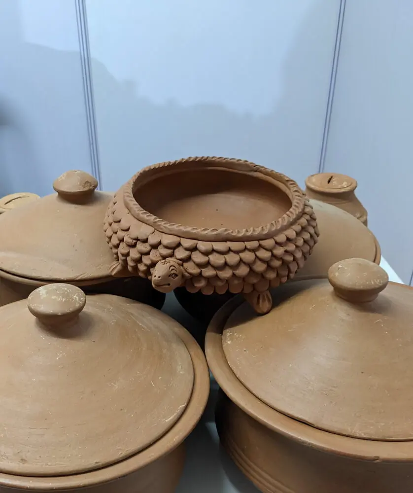 clay-pots-in-basavanagudi.webp

