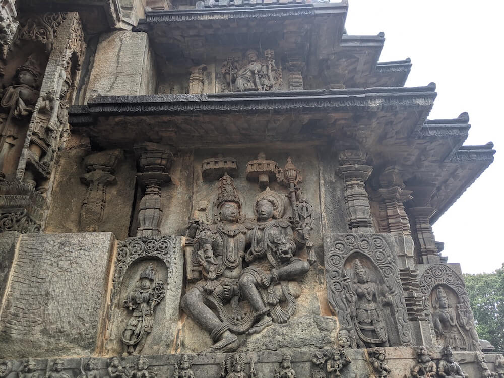 intricate-stone-carvings-in-temples-of-belur-and-halebidu-in-karnataka.jpeg historical places of karnataka