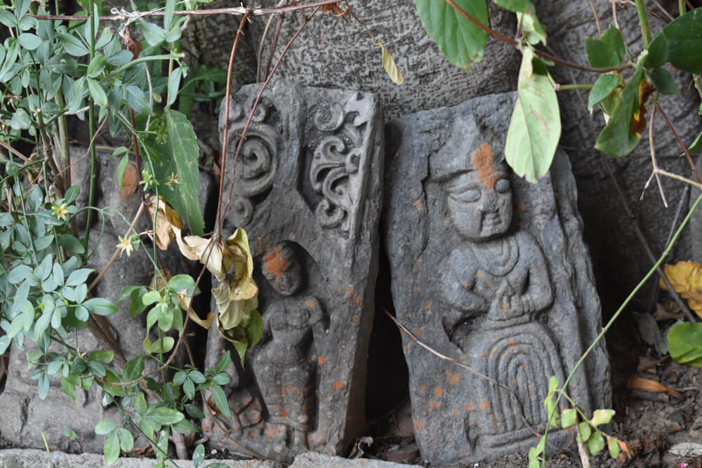 old sculptures pangna fort karsog