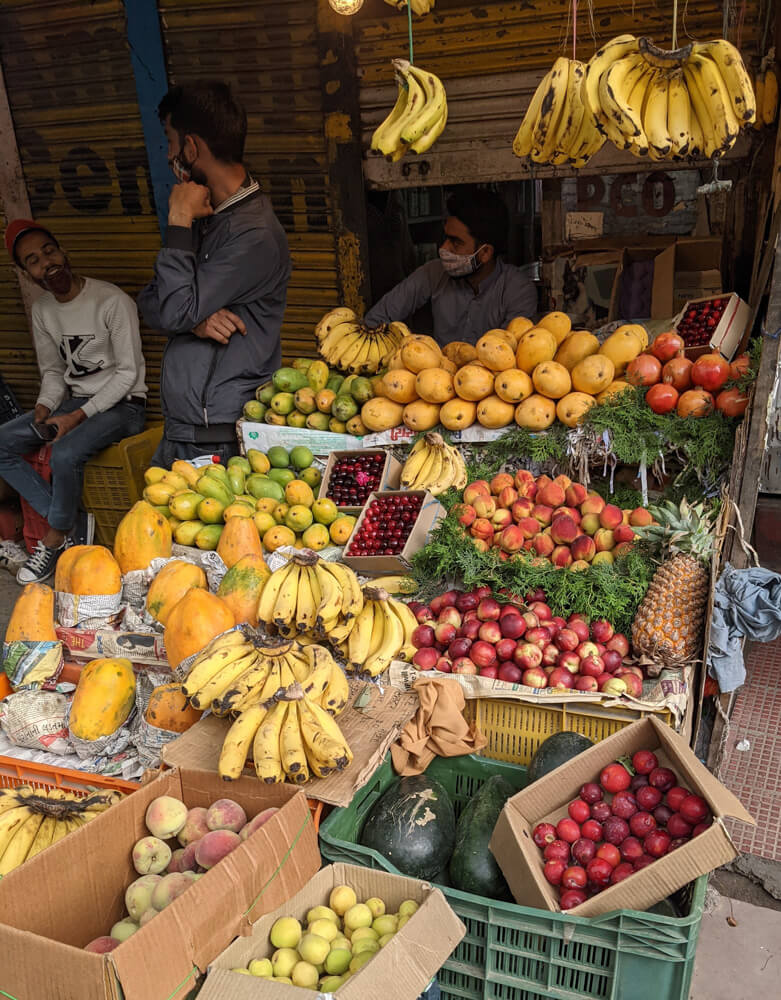 Favorite Himachal Pradesh Moments in 71 Photos 14 fruit shop himachal pradesh images