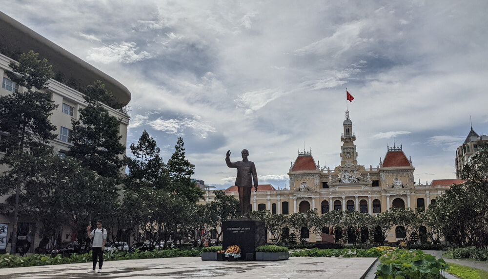 finally-we-find-the-ho-chi-minh-statue.jpg