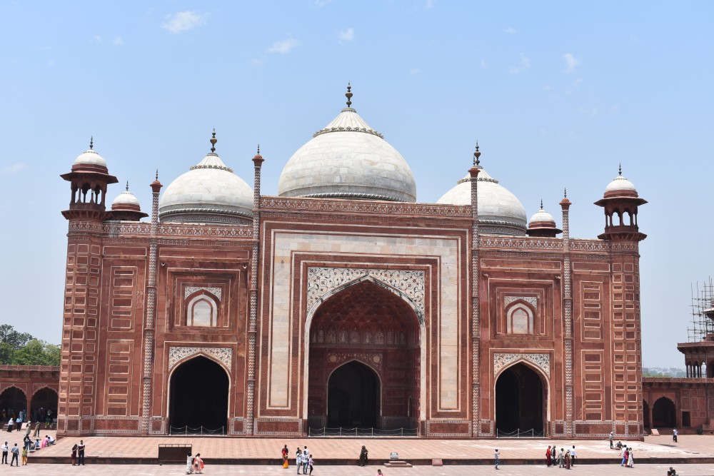 a close up of the taj mahal mosque