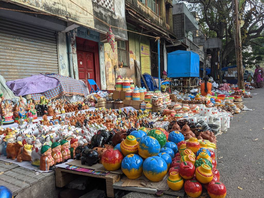 mud toys, pottery, ceramics sold in pondicherry tamil nadu south india