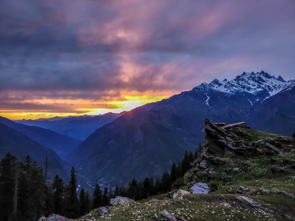 sunset+bunbuni+sosan+parvati+valley+himachal+pradesh+india