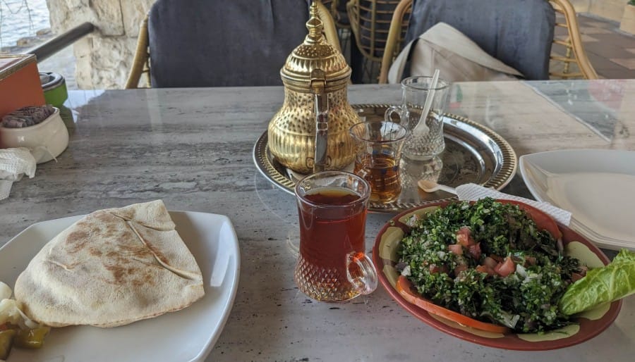 Dusty Sharjah: The Poorer Brother of Abu Dhabi and Dubai 2 a nice middle eastern meal in dubai near dubai creek