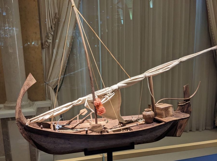 The Presidential Palace in Abu Dhabi (The UAE): To See or Not To See 11 an old style boat showcased in presidential palace UAE abu dhabi emirate