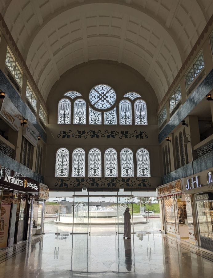 Dusty Sharjah: The Poorer Brother of Abu Dhabi and Dubai 30 the gold souq sharjah emirate (1)