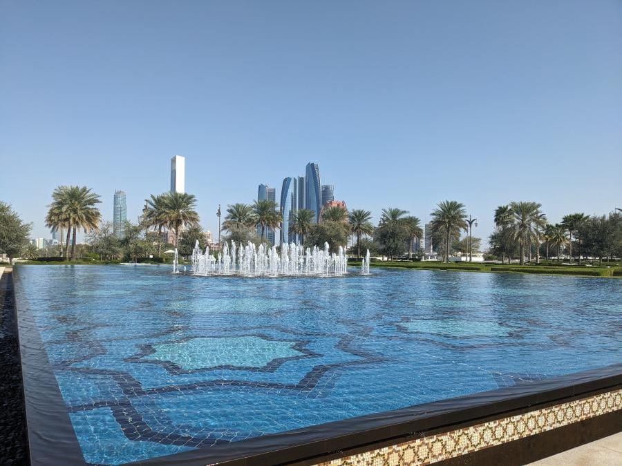 The Presidential Palace in Abu Dhabi (The UAE): To See or Not To See 13 the outside of the main hall presidential palace royal residence UAE