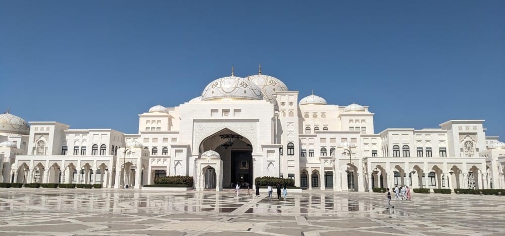 The Presidential Palace in Abu Dhabi (The UAE): To See or Not To See 1 the presidential palace abu dhabi UAE