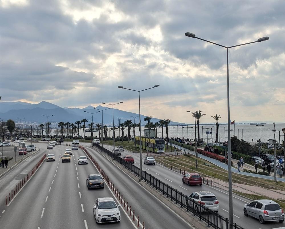 highway cars mountains sea izmir city used for feature image of bus from istanbul to izmir turkey article