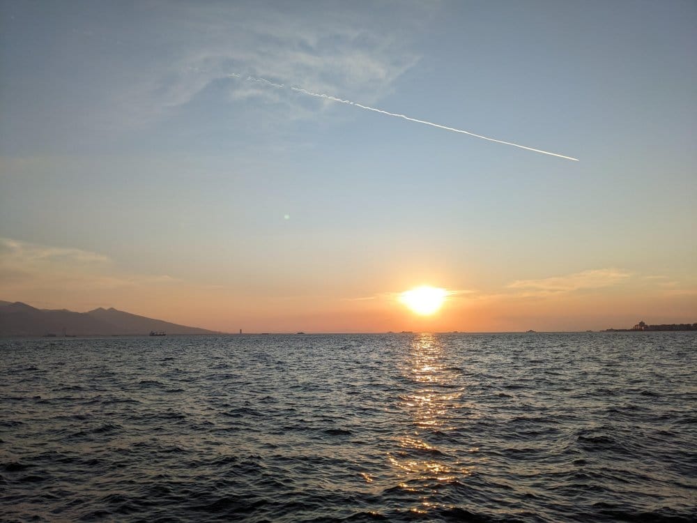 In Izmir (Turkey), a City Where The Sea Never Leaves You 4 another photo of a great sunset in turkey izmir (1)