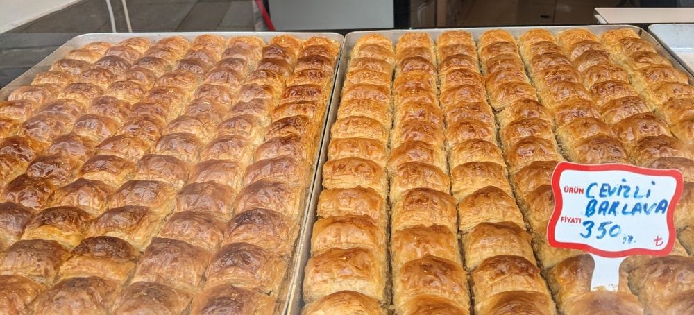 Passing By Rize, Turkey: Pumpkin and Baklava Adventures 5 baklava shop in turkey rize city