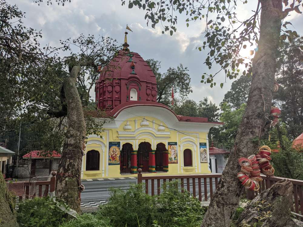हिमाचल प्रदेश का अदभुत मंडी शहर 5 just another temple in mandi shehar himachal india